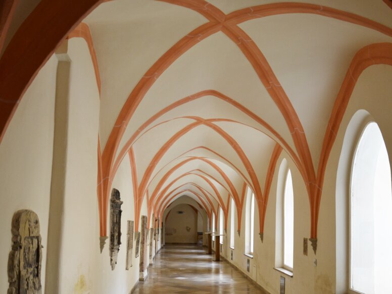 Gisela schools in Passau Gisela schools in Würzburg, corridor